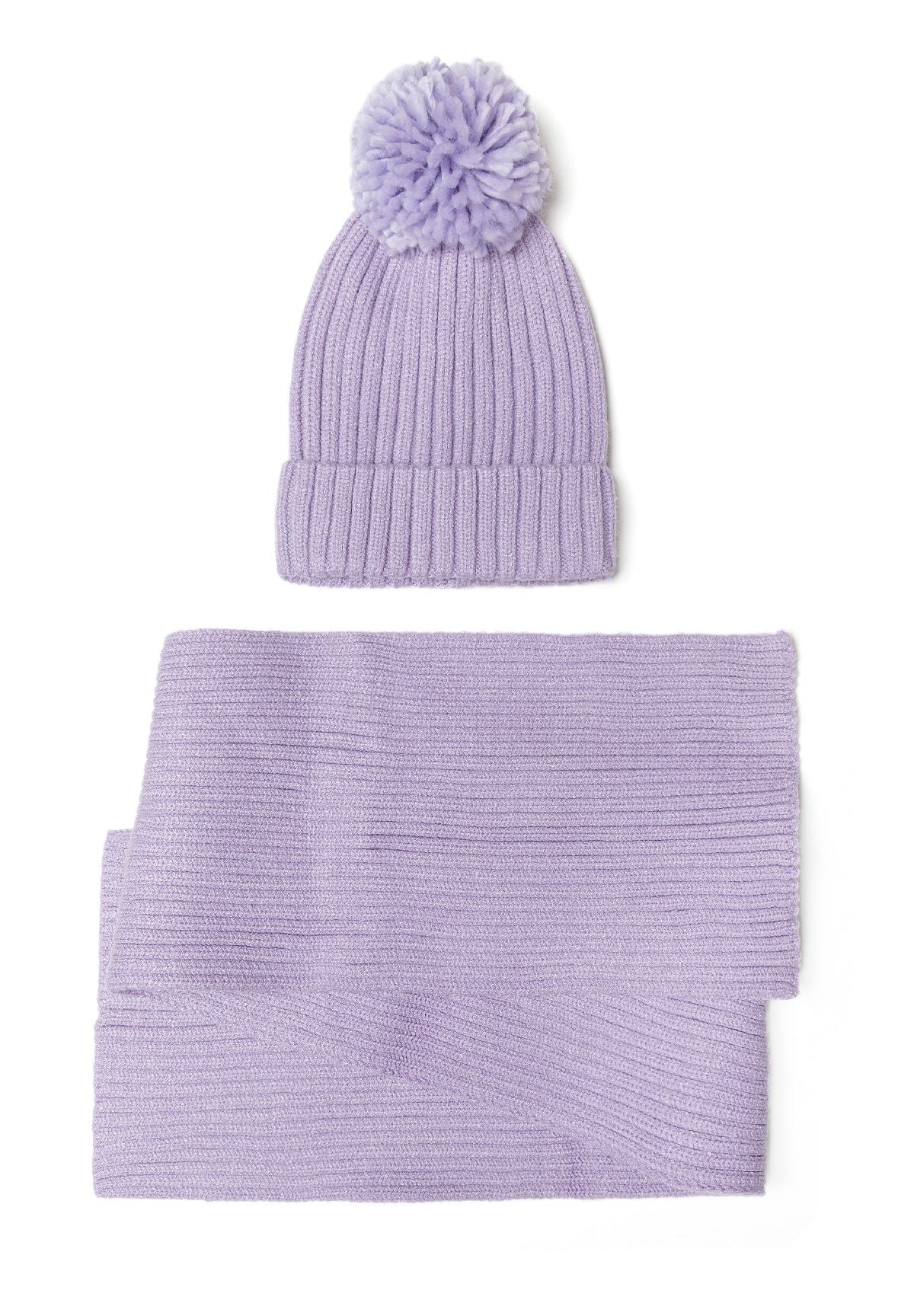 Lilac knitted hat with pom pom and matching scarf, front view.