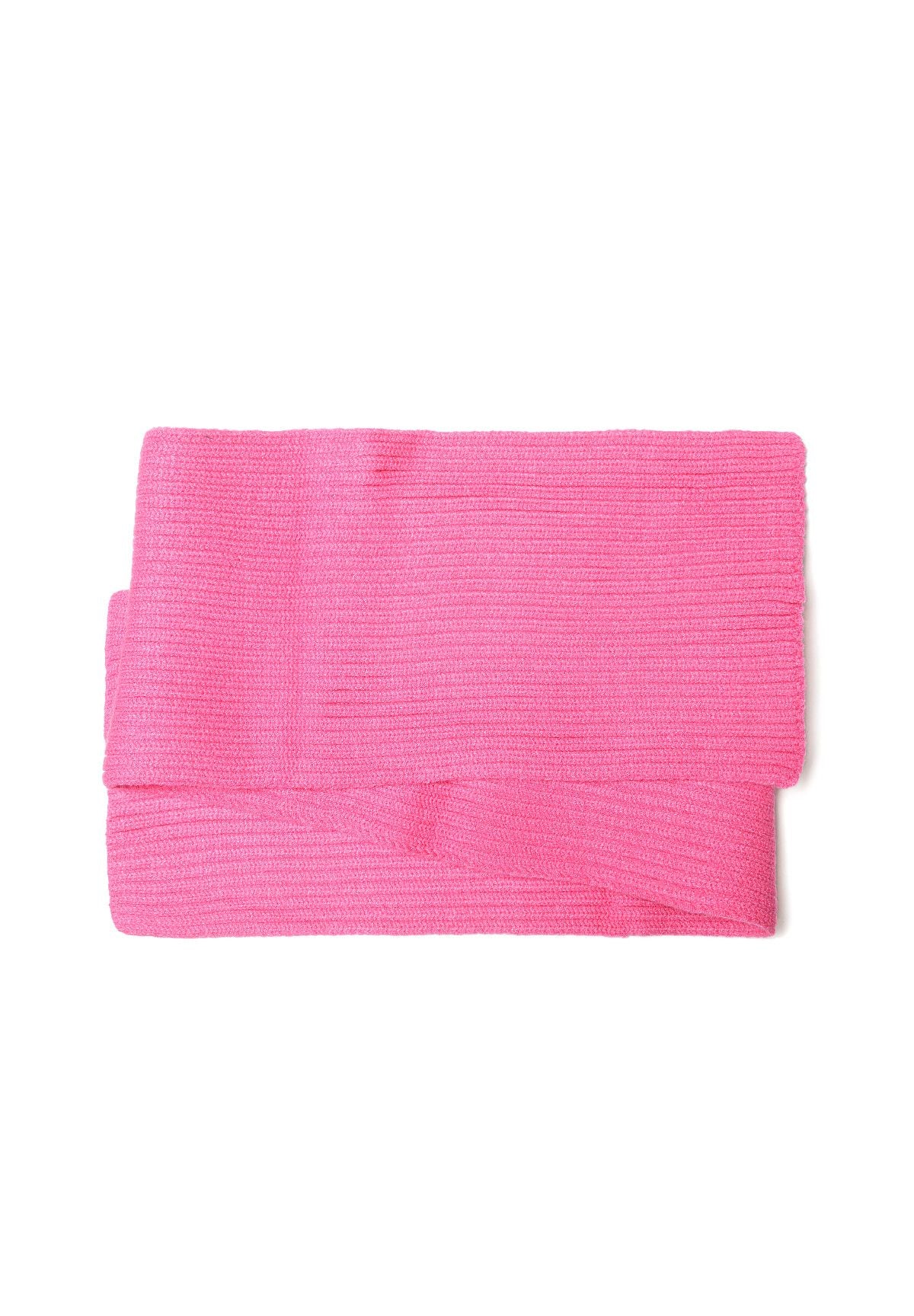 Detail of a pink knitted scarf with rib pattern.