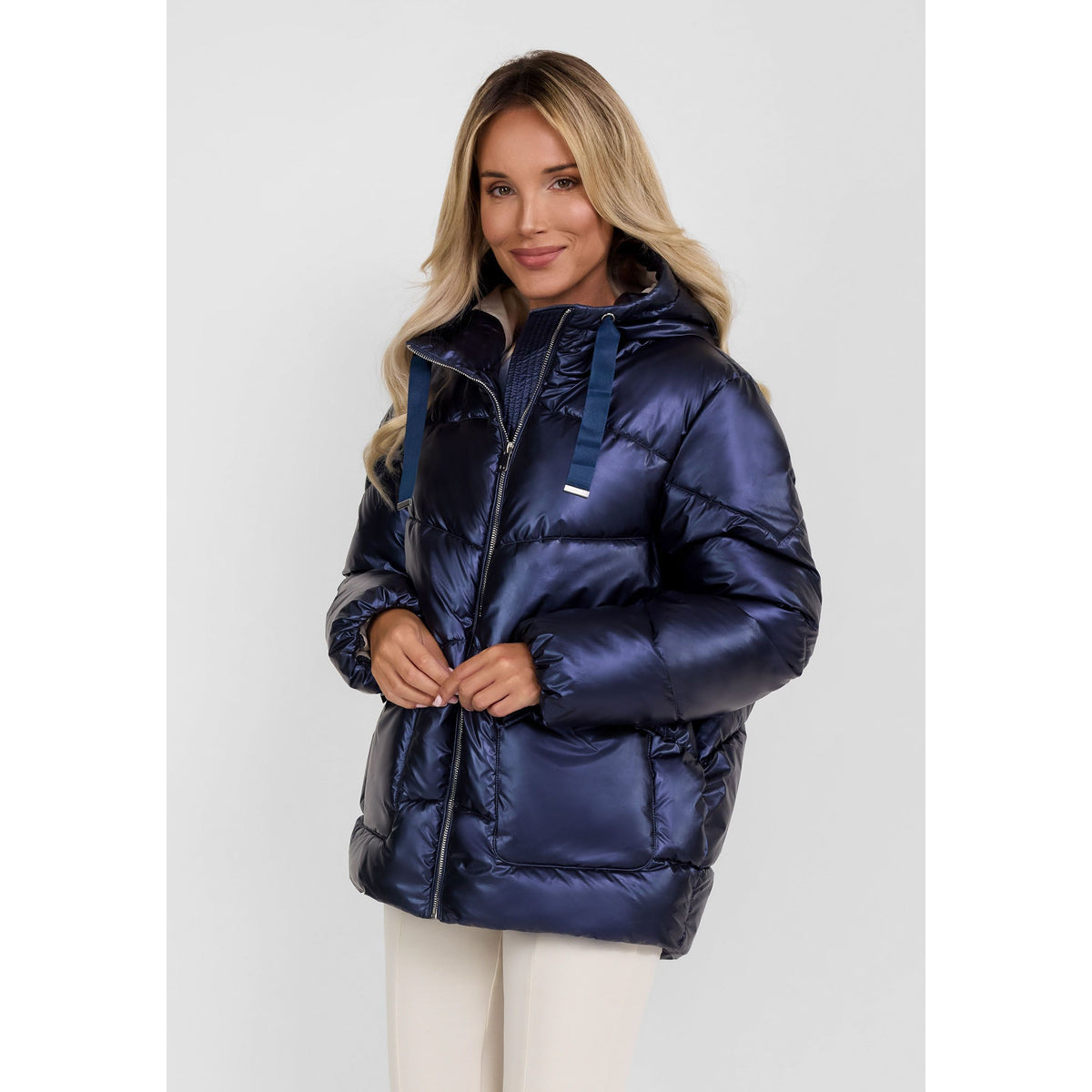 Women's puffer jacket in navy — complete product view for square Shop card