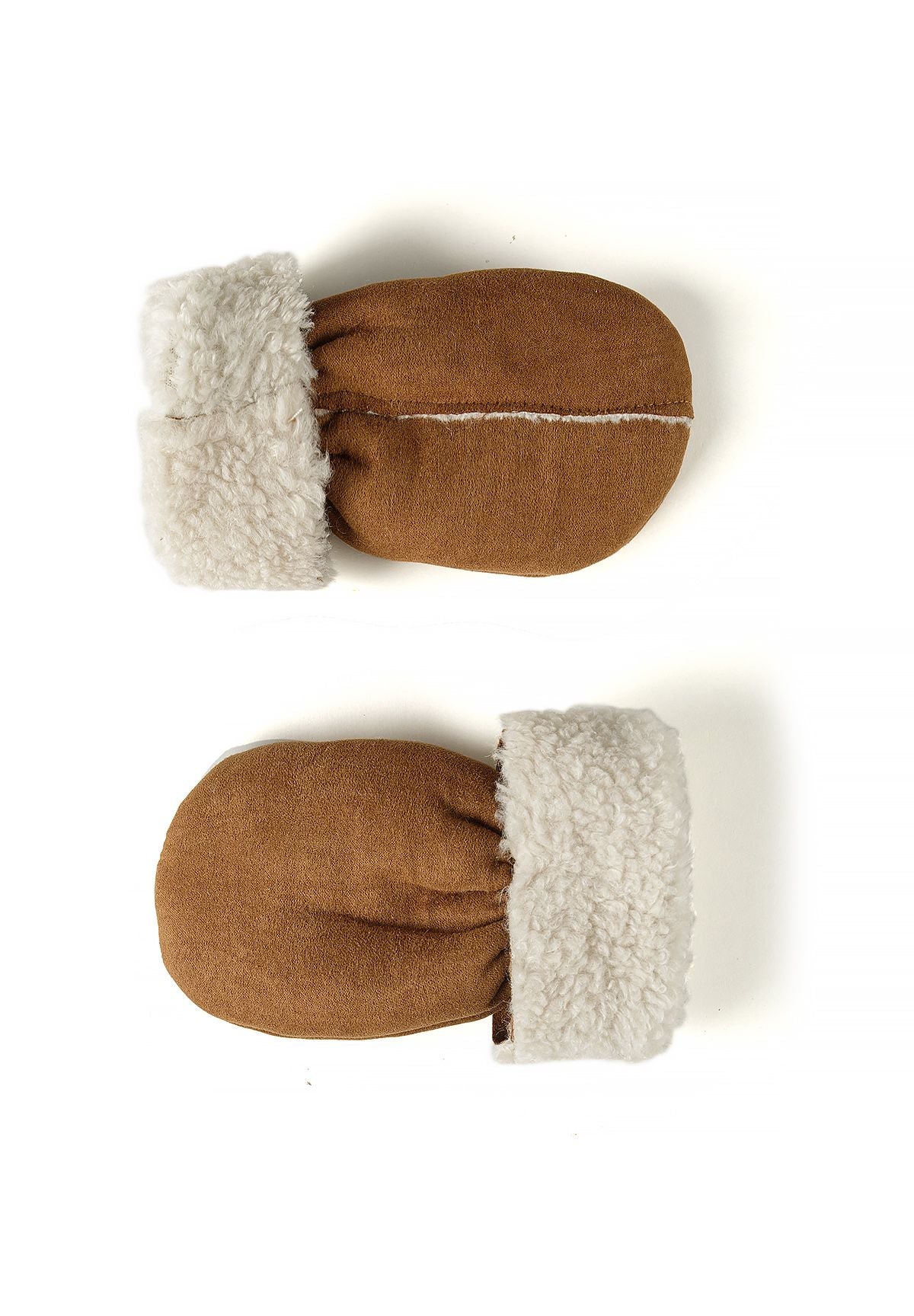 Set met baby-trappermuts en wanten in de kleur tan, wanten.