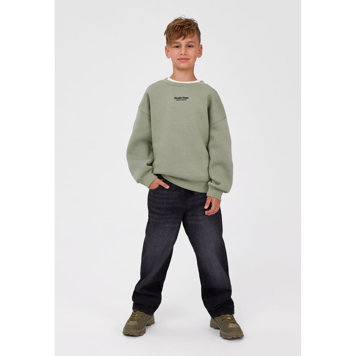 Baggy five-pocket jeans in black — complete product view for square Shop card
