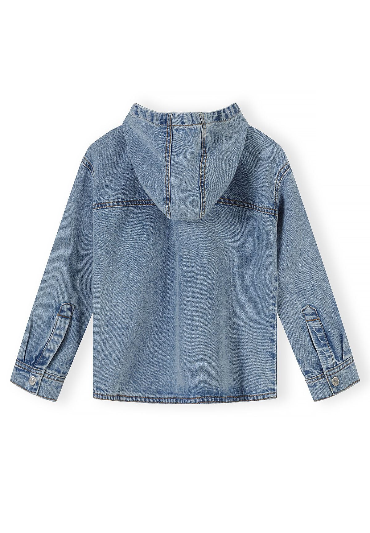 Hellblaues Jeanshemd mit Kapuze und Brusttasche für Jungen, Rückansicht.