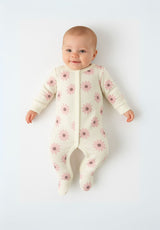 Colour: light pink