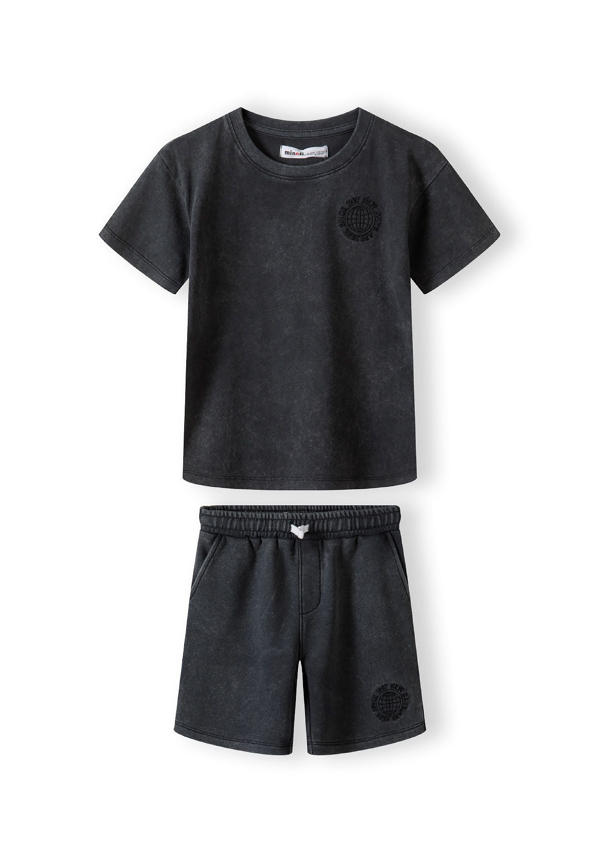 Washed charcoal t-shirt and shorts set, set front.
