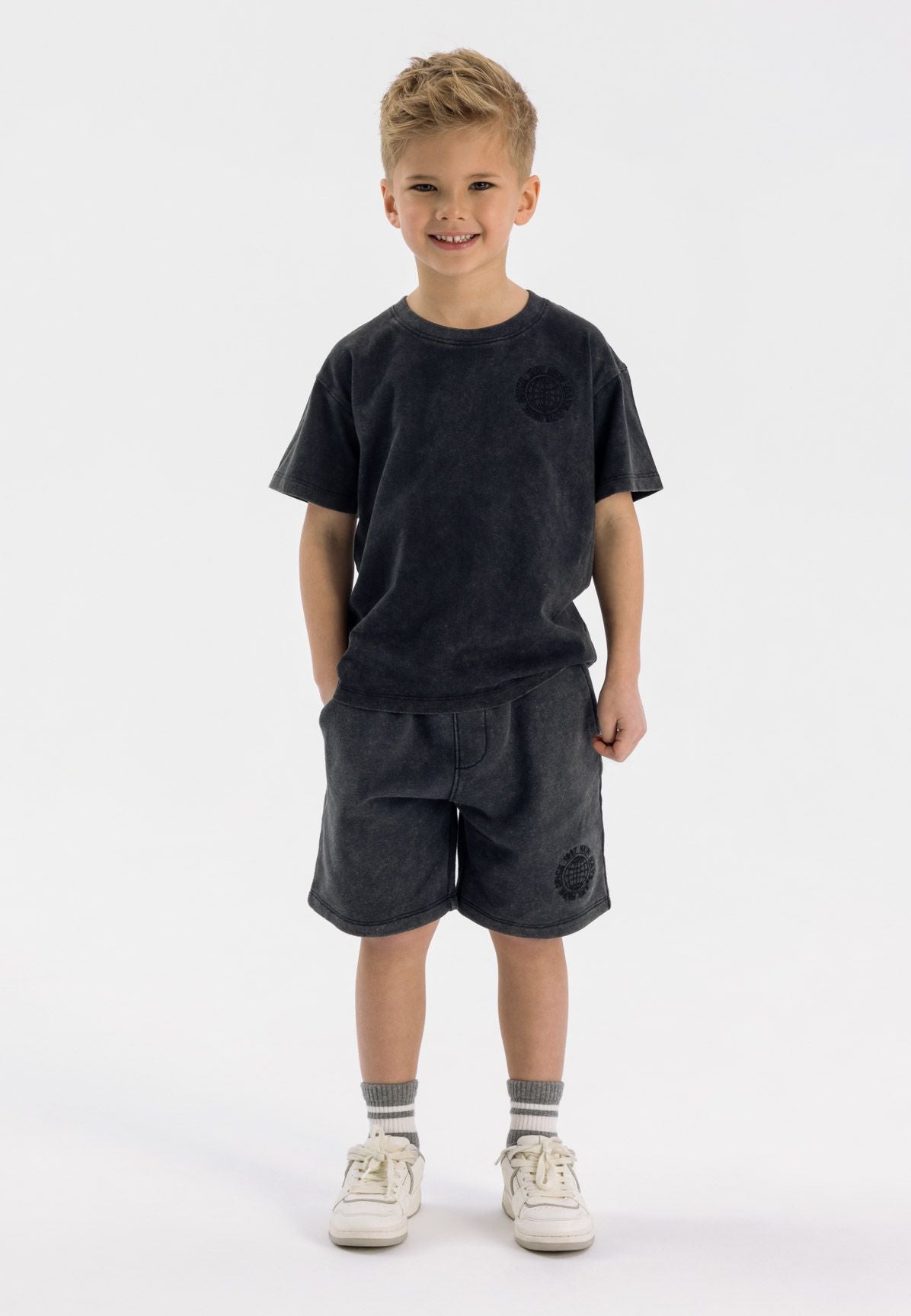 Boys short sleeve t-shirt and shorts set in grey, featuring printed details and pockets.