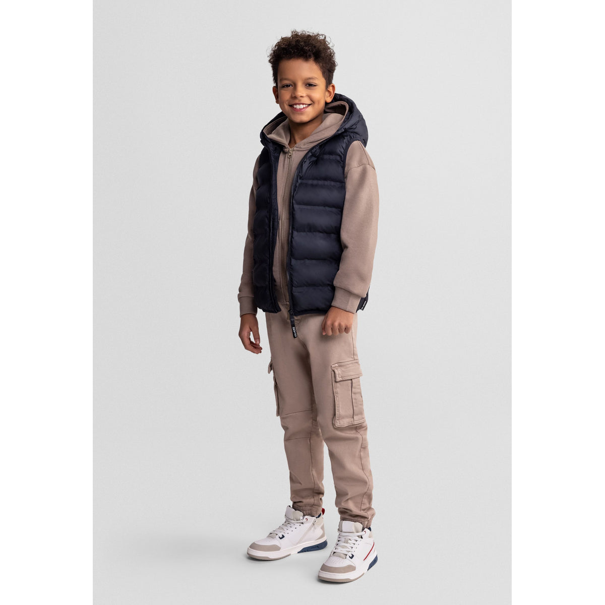 Boys' padded gilet in black — complete product view for square Shop card