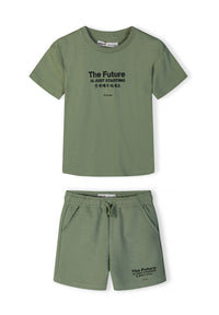 Colour: olive