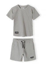 Colour: light grey