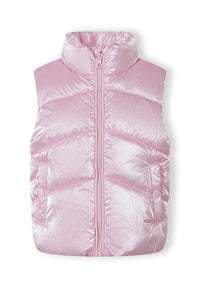 Colour: light pink