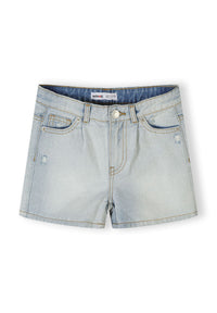 Colour: blue denim