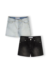 Colour: black denim