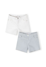 Colour: white