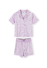 Colour: lilac