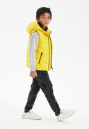 Ocieplany bezrękawnik z kapturem