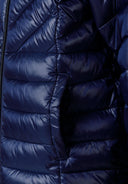 Pikowana kurtka z kapturem i suwakiem