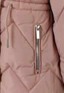 Pikowana kurtka zimowa z futerkiem i troczkiem w talii