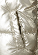 Ocieplany bezrękawnik z kapturem