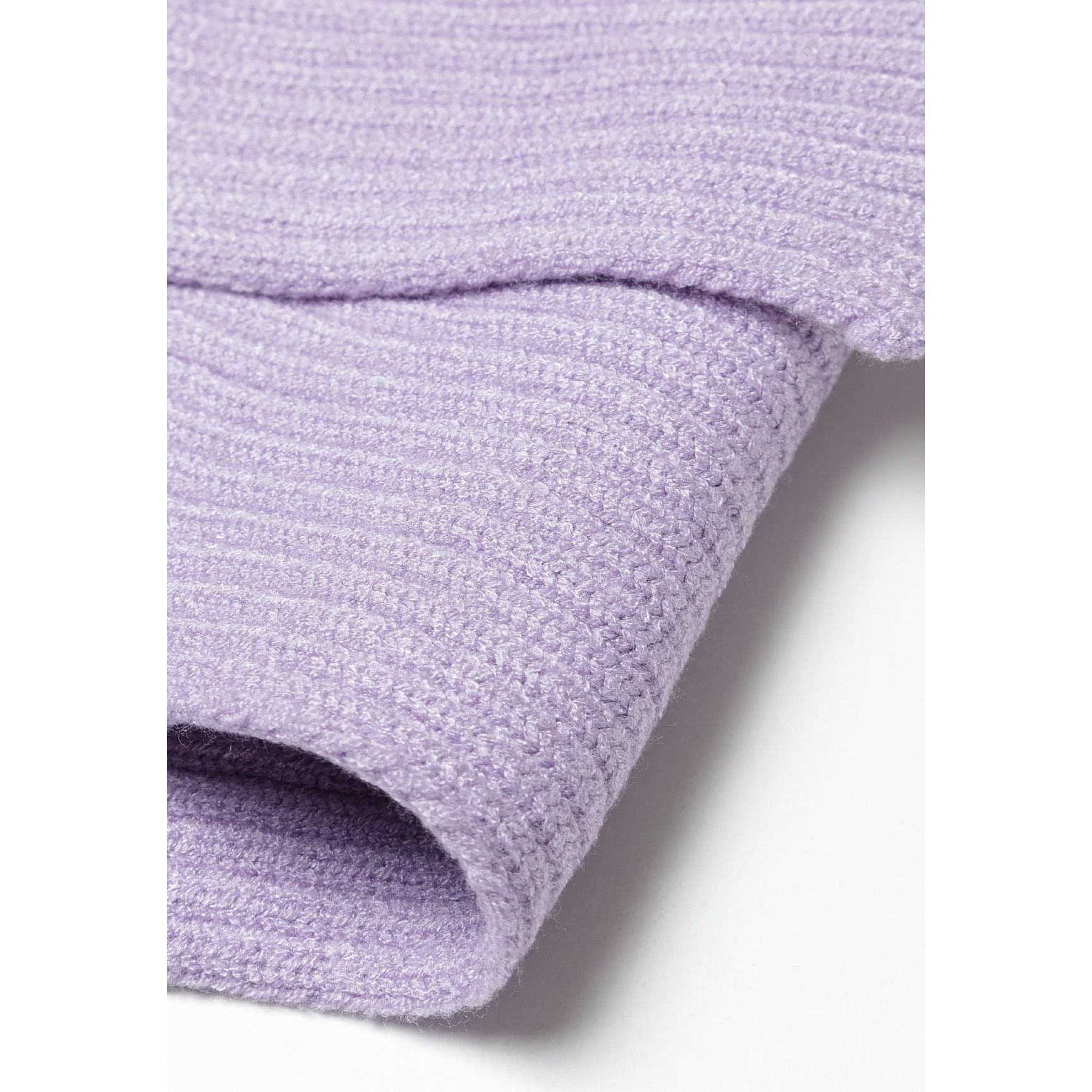 Close-up texture detail of lilac ribbed knit scarf showing vertical ribbed pattern and soft knit construction