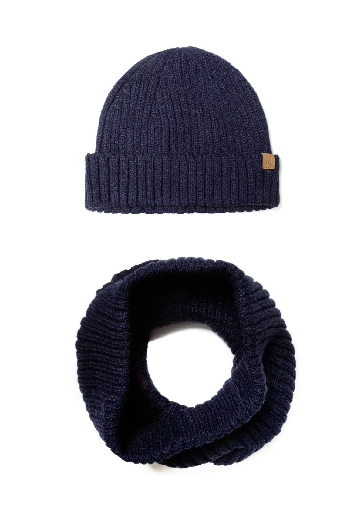 Navy hat and snood set, complete set.