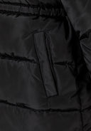 Pikowana kurtka zimowa z futerkiem i polarową podszewką