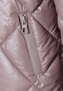 Pikowana w diamenty kurtka z kapturem