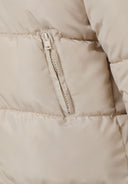 Długa kurtka zimowa z kapturem i napami po bokach