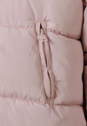 Długa kurtka zimowa z kapturem i napami po bokach