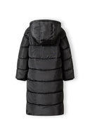 Długa kurtka zimowa z zapięciami po bokach