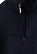 Sweter ze stójką z suwakiem, ściągaczami i naszywką