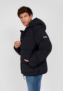 Kurtka pikowana z kapturem i kieszeniami na suwaki