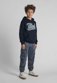 Colour: blue-grey
