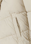 Długa pikowana kurtka zimowa z kapturem