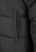 Długa pikowana kurtka zimowa z kapturem i kieszeniami na suwak