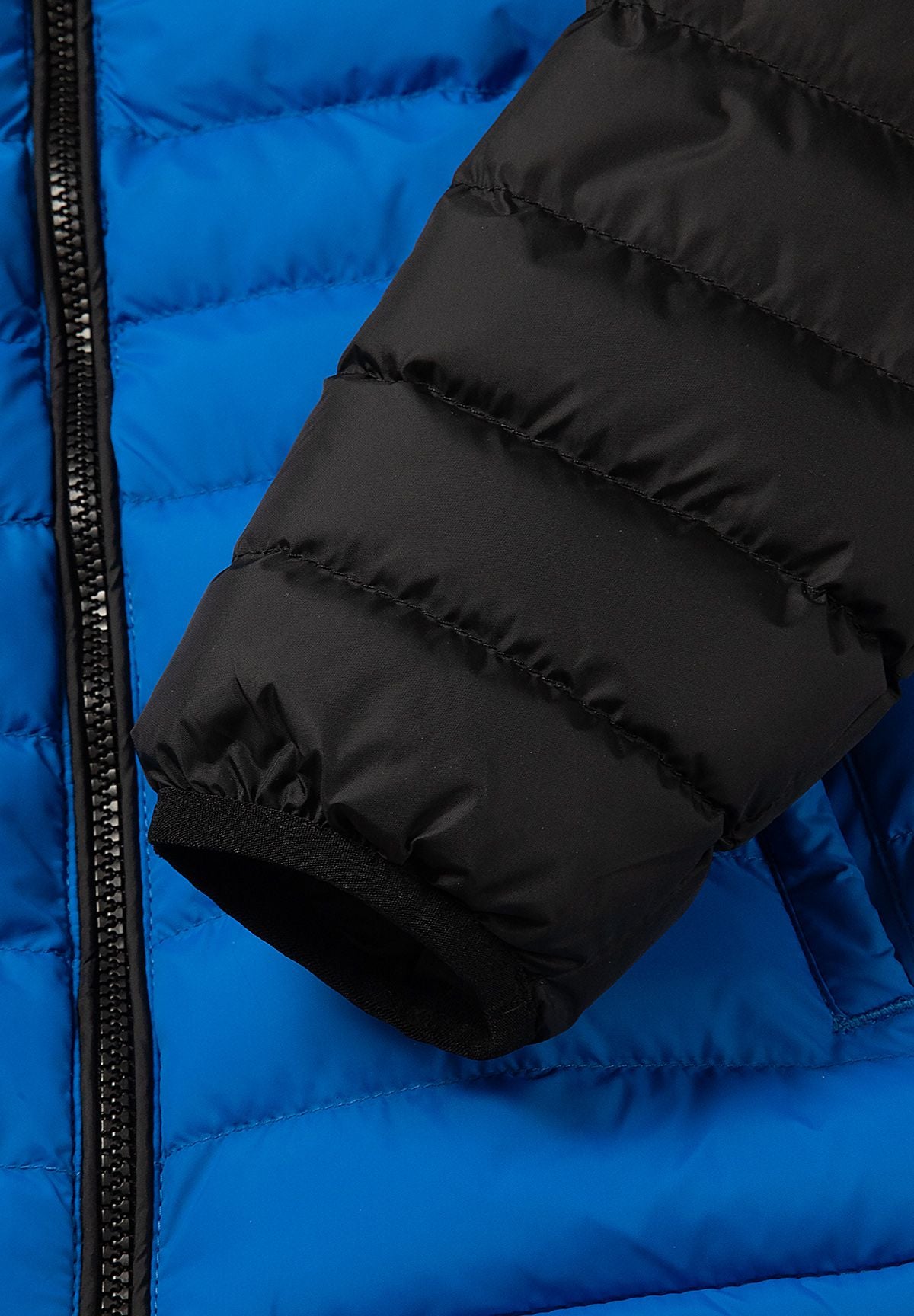 Boys' blue puffer jacket with contrast black yoke and sleeves – Minoti 33COAT254, 9