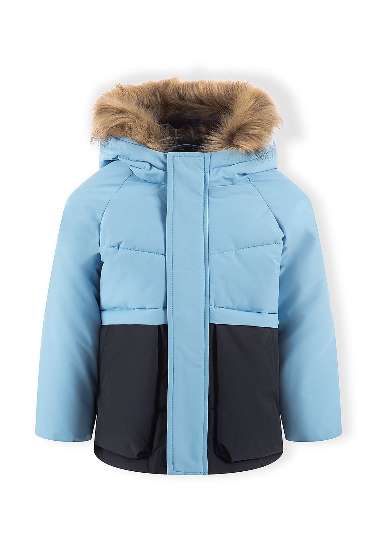 Lichtblauwe en marineblauwe gewatteerde parka met kleurblokken voor jongens, vooraanzicht.