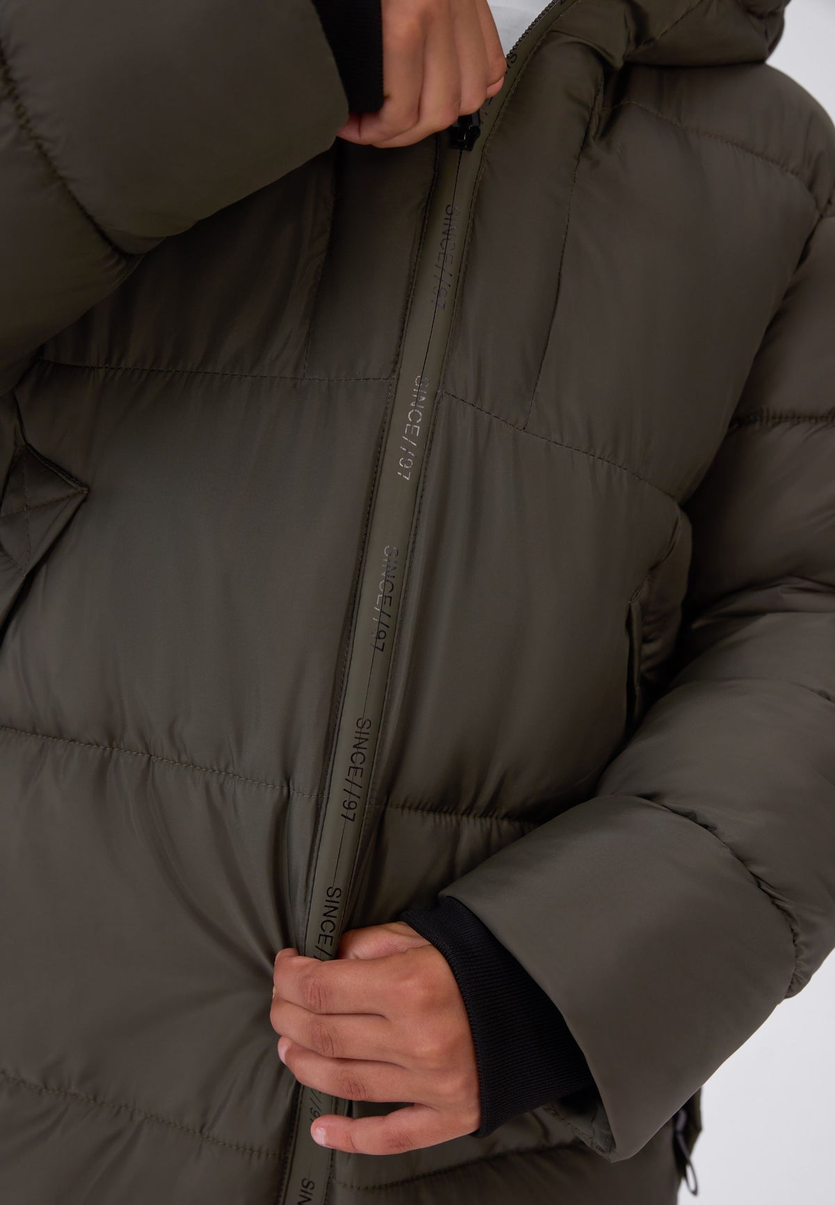 Boys' khaki padded coat, knee length with a fleece-lined hood – Minoti 33COAT510D, 3
