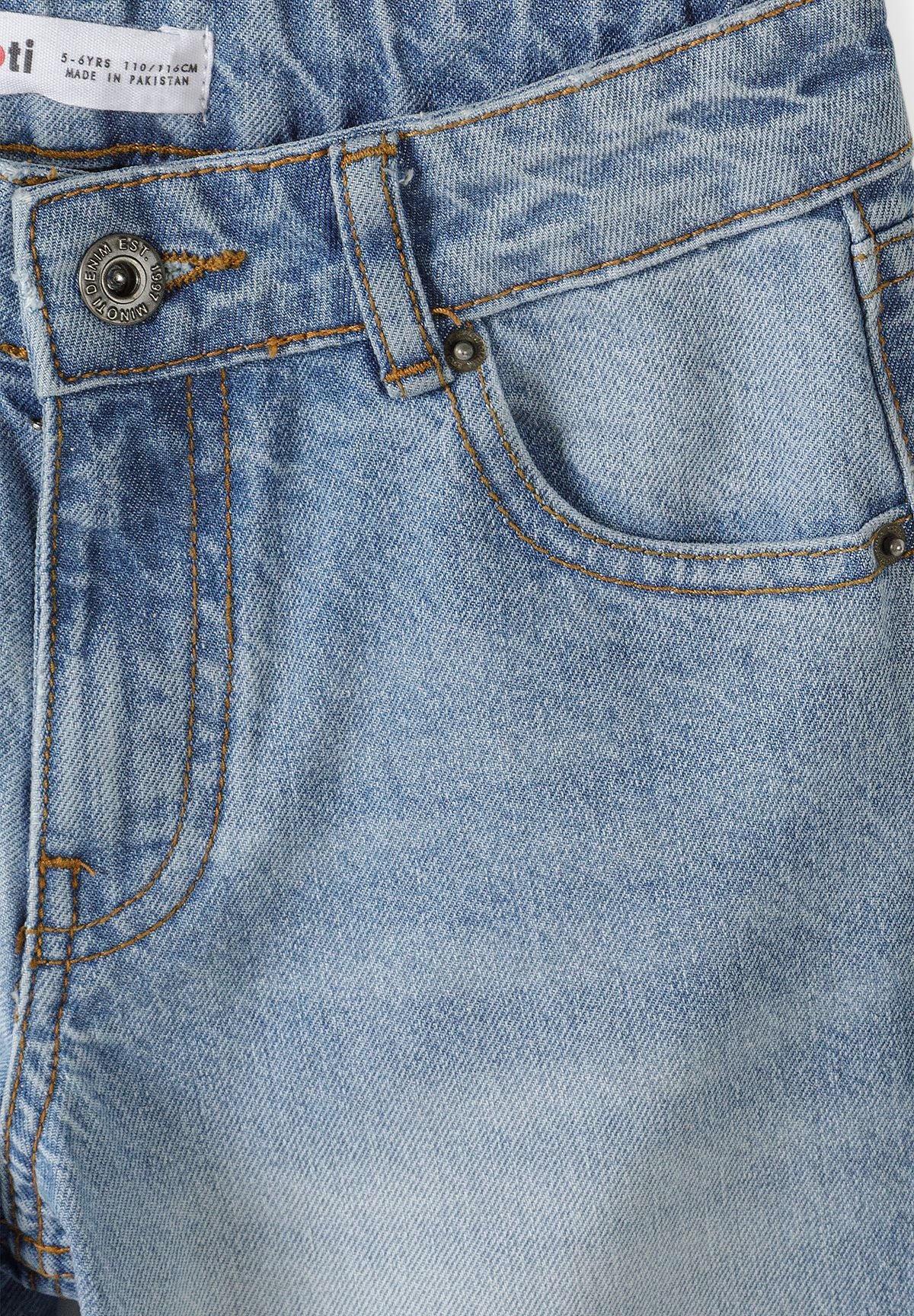 Lichtblauwe baggy vijf-zakkenjeans voor jongens, detail van de zak.