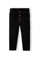 Jeansy z kieszeniami i marszczoną talią