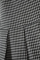 Sukienka w pepitkę ze spódnicą z zakladkami