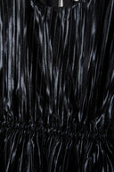 Metaliczna plisowana sukienka