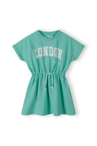 Colour: green