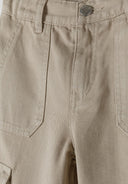 Bojówki z szeroką nogawką i kieszeniami