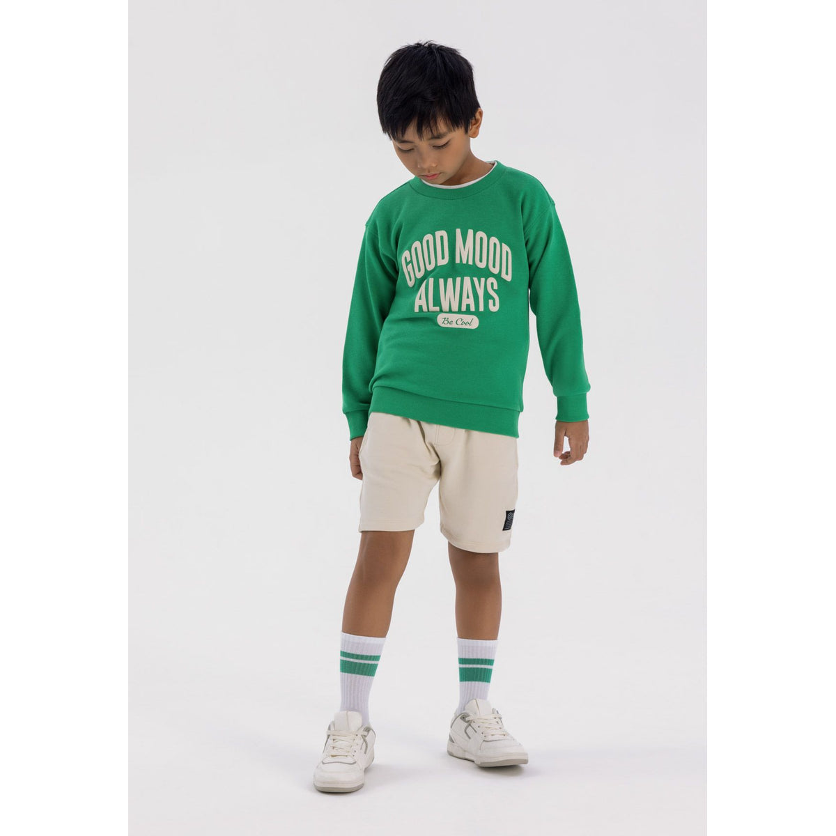 Boys' crew neck sweatshirt in green — complete product view for square Shop card