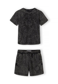 Farbe: Grau