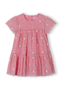 Colour: light pink