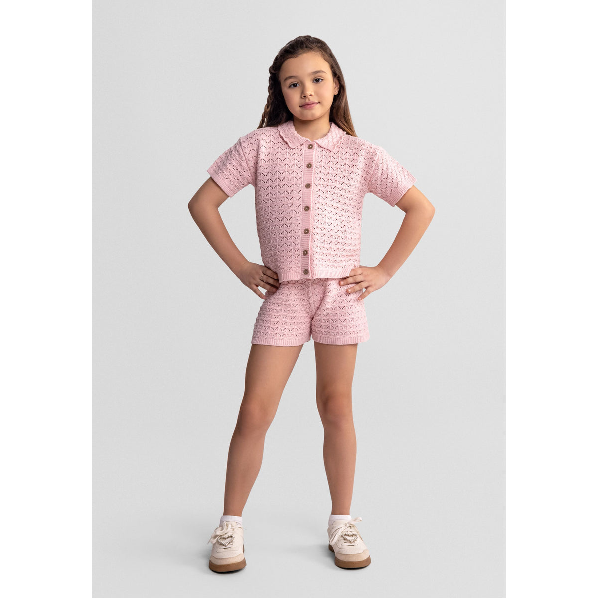 Girls' knitted shirt and shorts set in light pink — complete product view for square Shop card