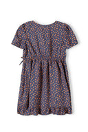 Wiązana sukienka z nadrukiem