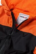 Kurtka wiatrówka z kapturem