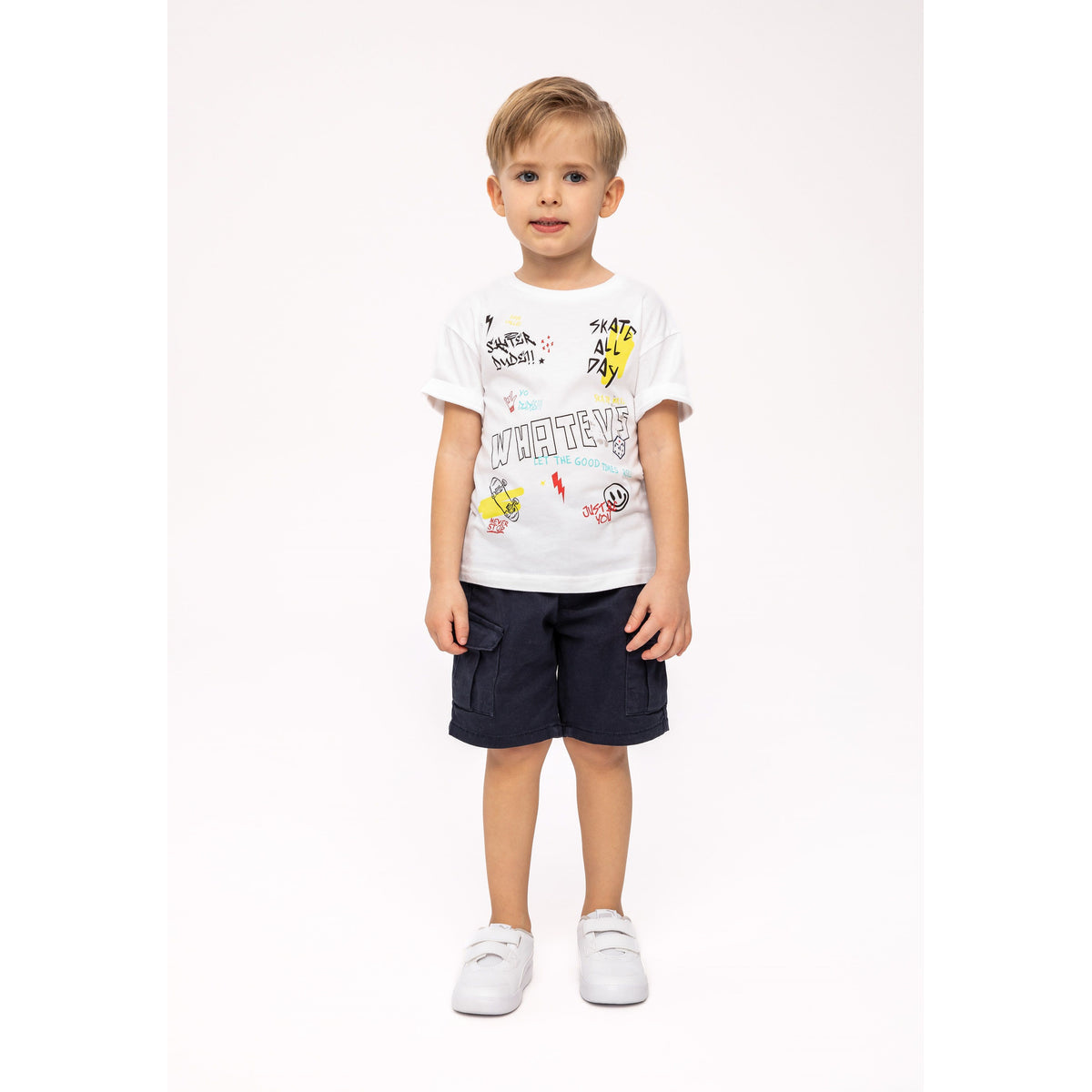Boys' graphic t-shirt in white — complete product view for square Shop card