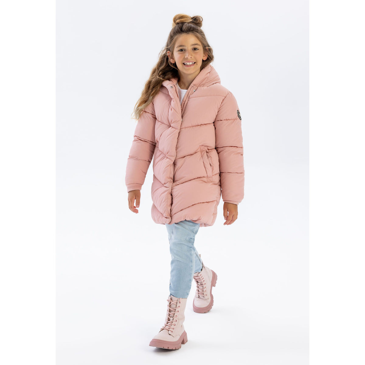 Girls' long puffer coat in pink — complete product view for square Shop card